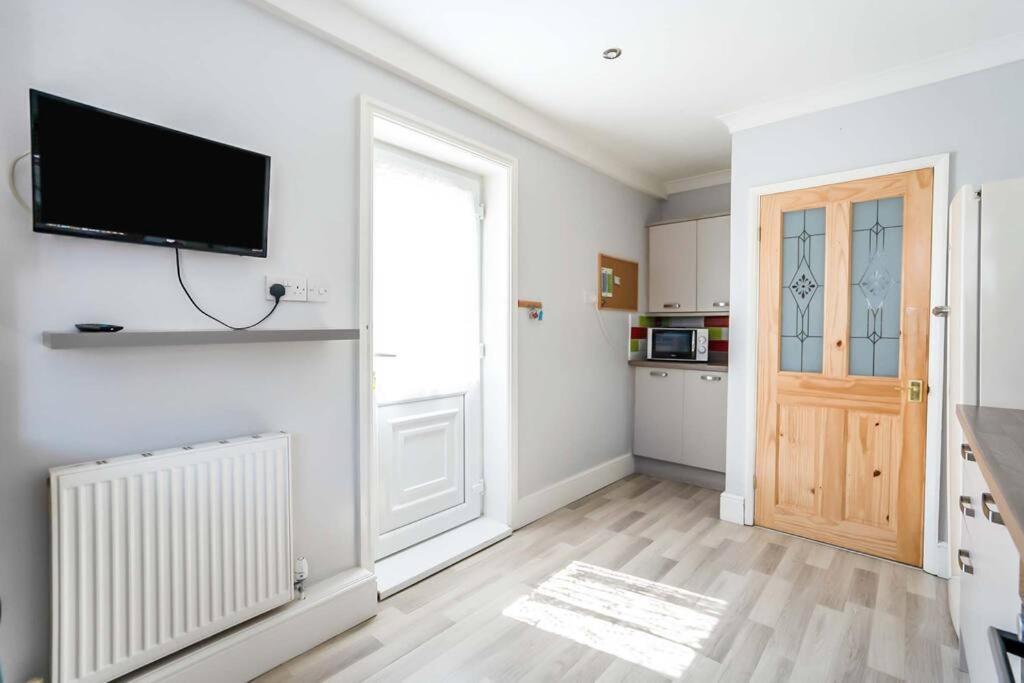 Beautiful 3 Bedroom Home, 10 Minutes Walk To Beach. Cleethorpes Exteriör bild