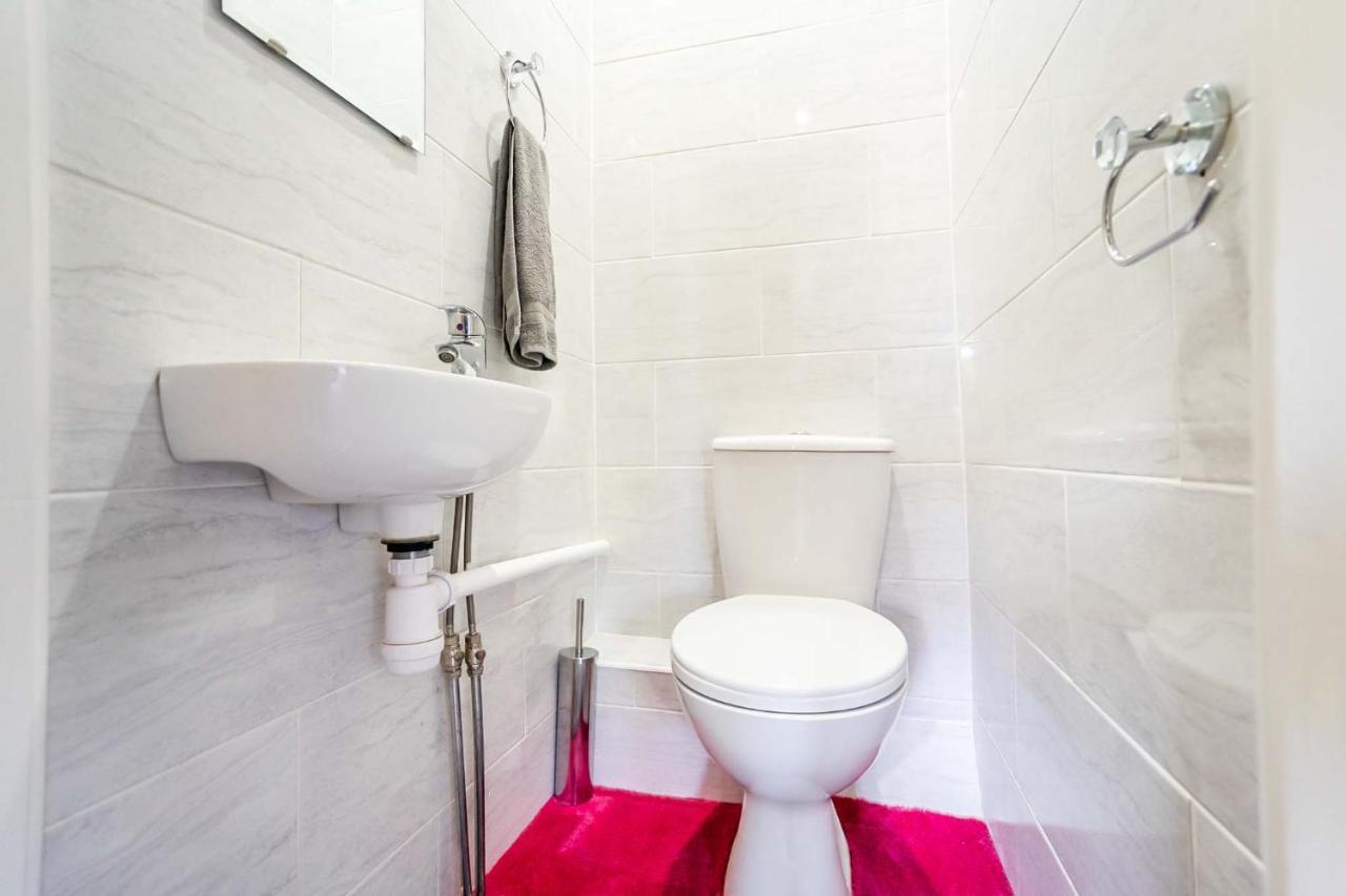 Beautiful 3 Bedroom Home, 10 Minutes Walk To Beach. Cleethorpes Exteriör bild