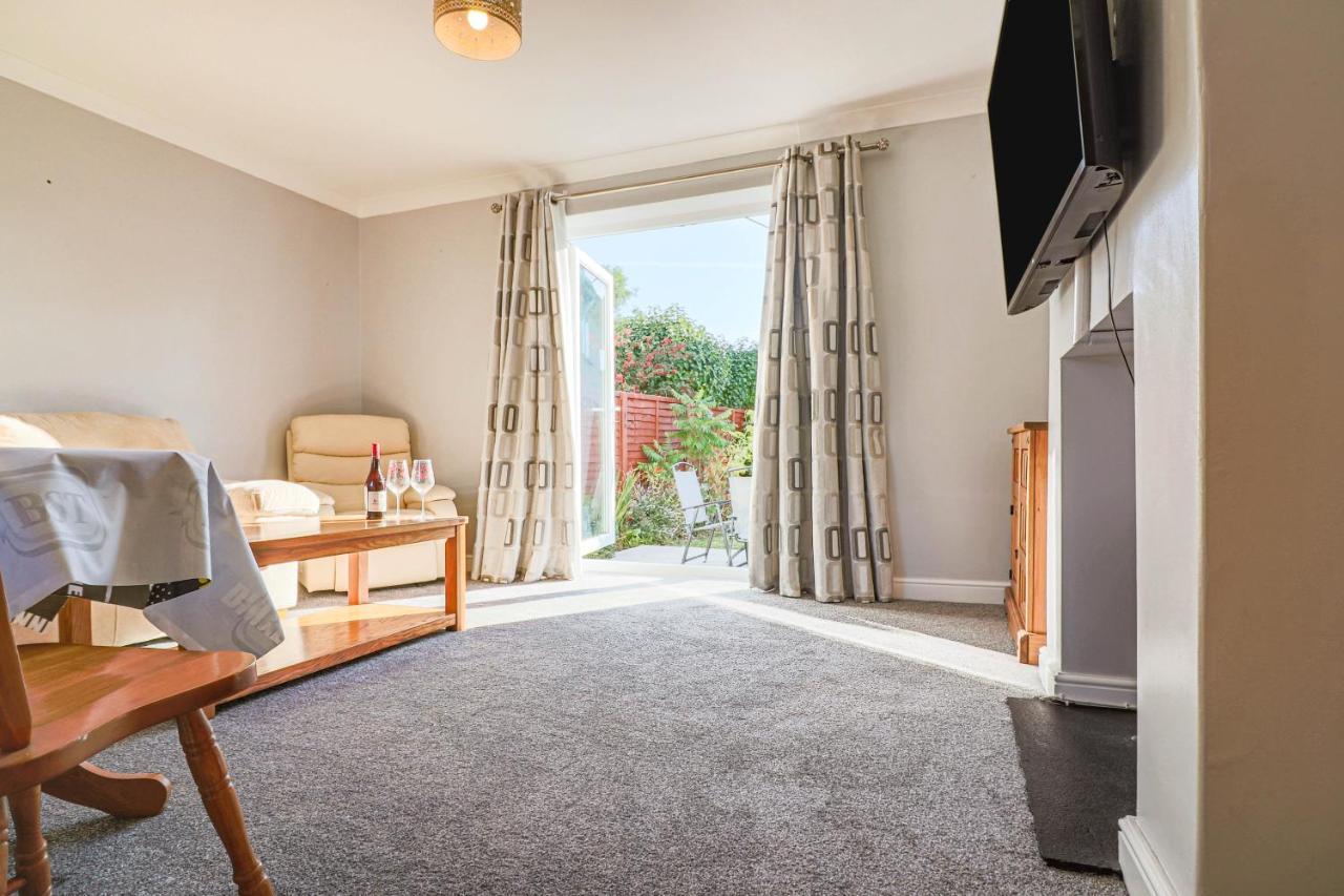 Beautiful 3 Bedroom Home, 10 Minutes Walk To Beach. Cleethorpes Exteriör bild