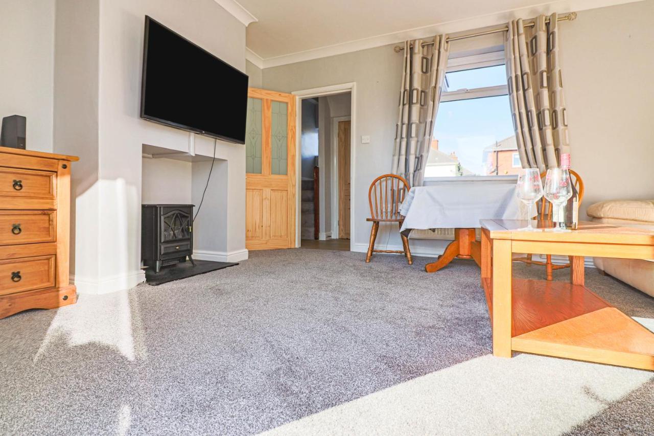 Beautiful 3 Bedroom Home, 10 Minutes Walk To Beach. Cleethorpes Exteriör bild